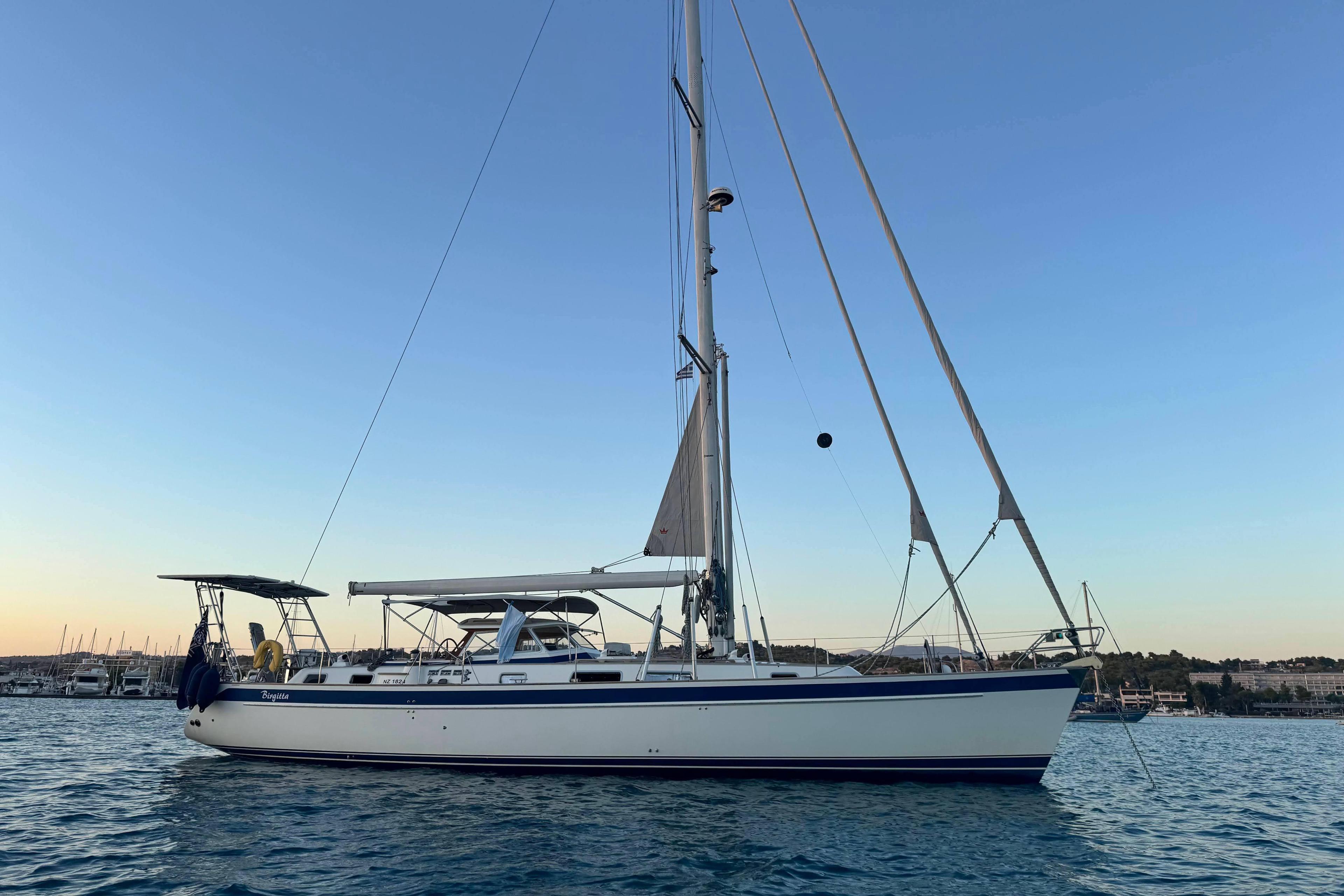 Hallberg-Rassy 54 for sale