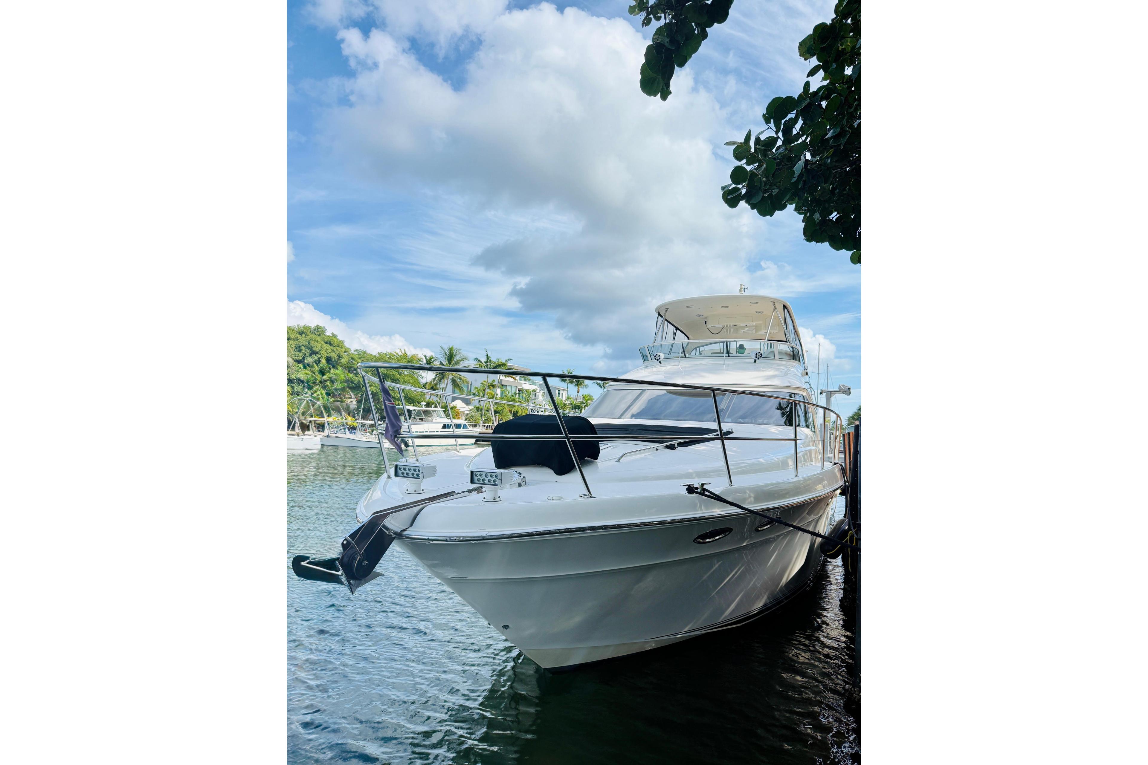 Sea Ray 560 Sedan Bridge