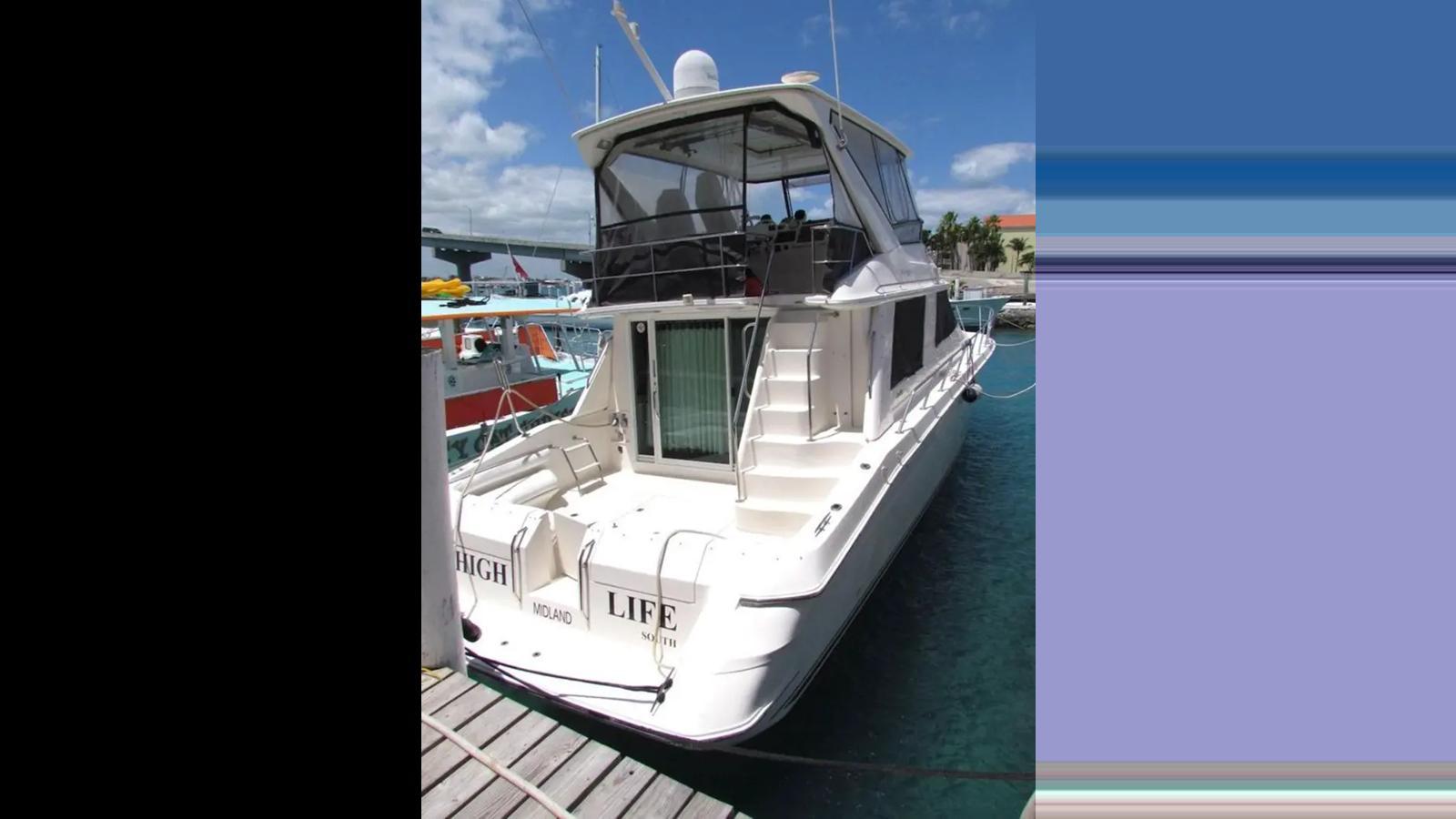 Sea Ray 550 Sedan Bridge