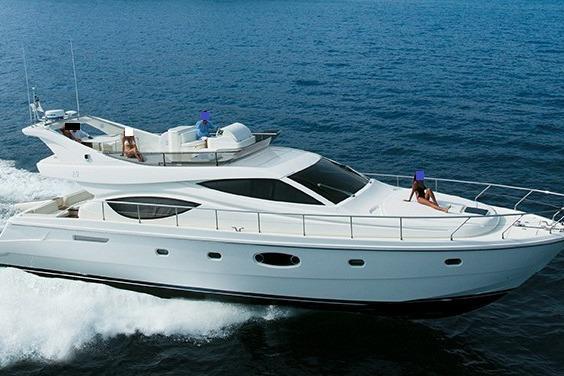 Ferretti 550