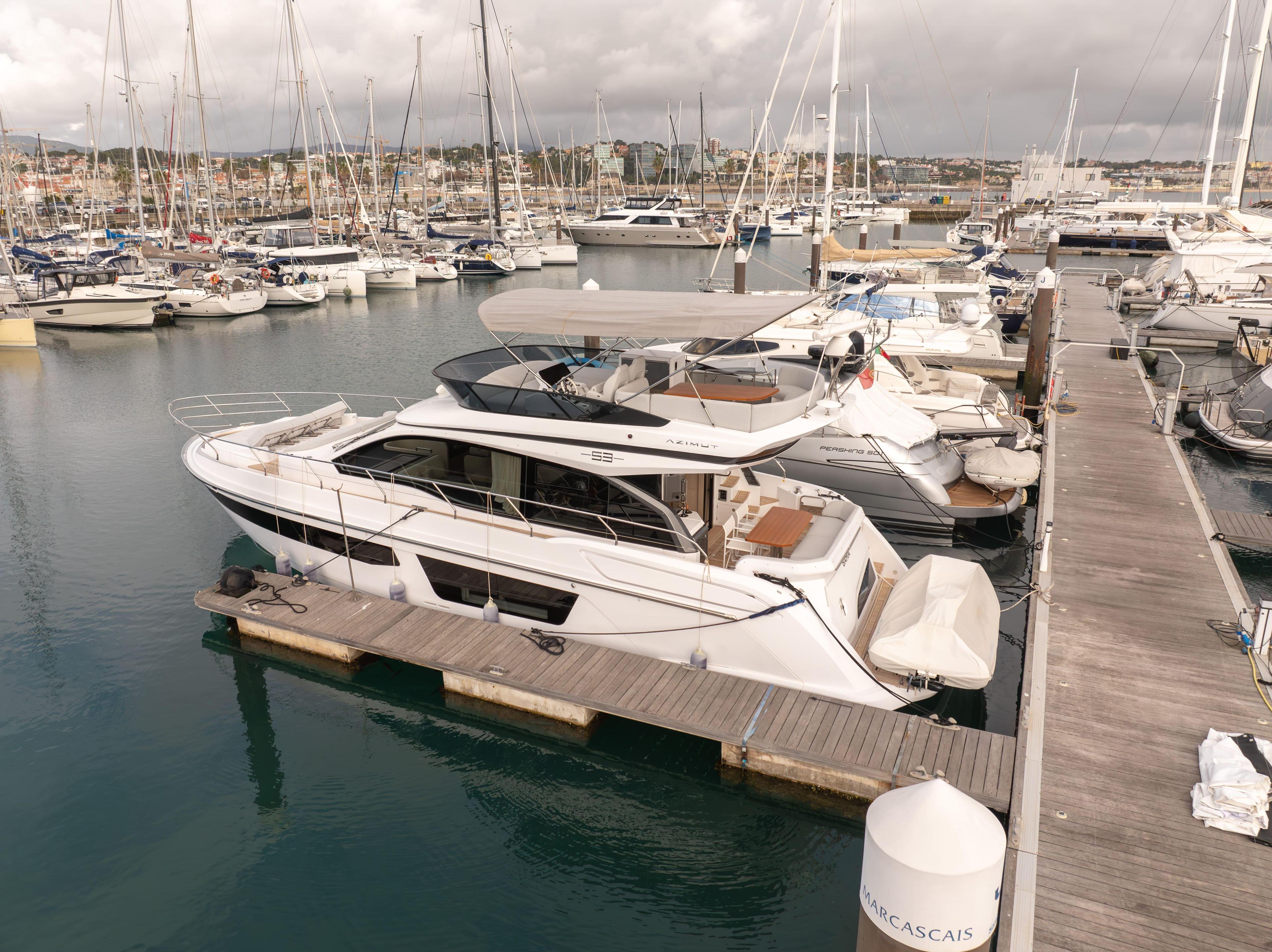 Azimut Fly 53