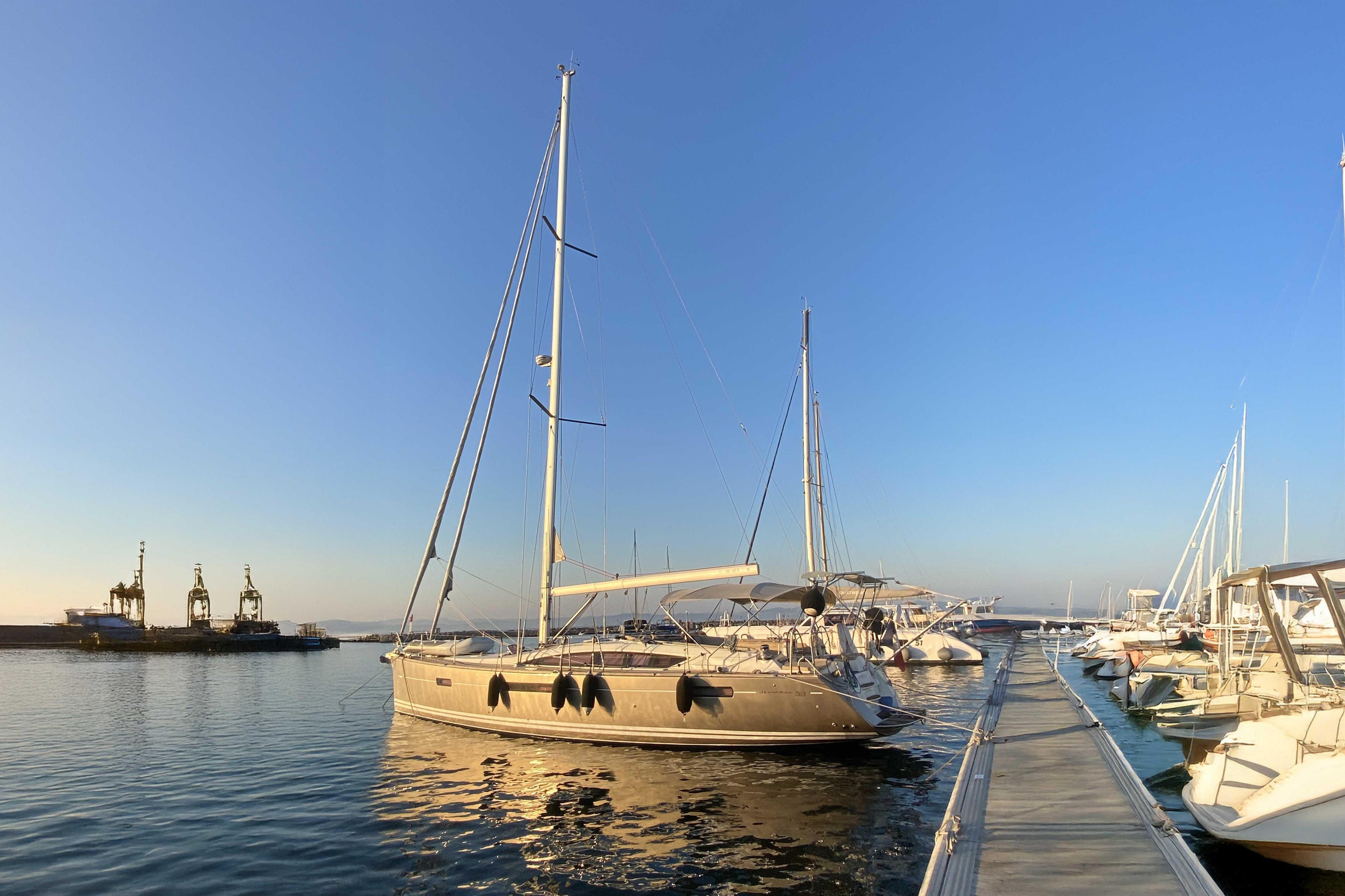 Jeanneau 53