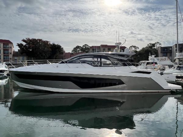 Azimut 51 Atlantis Coupe