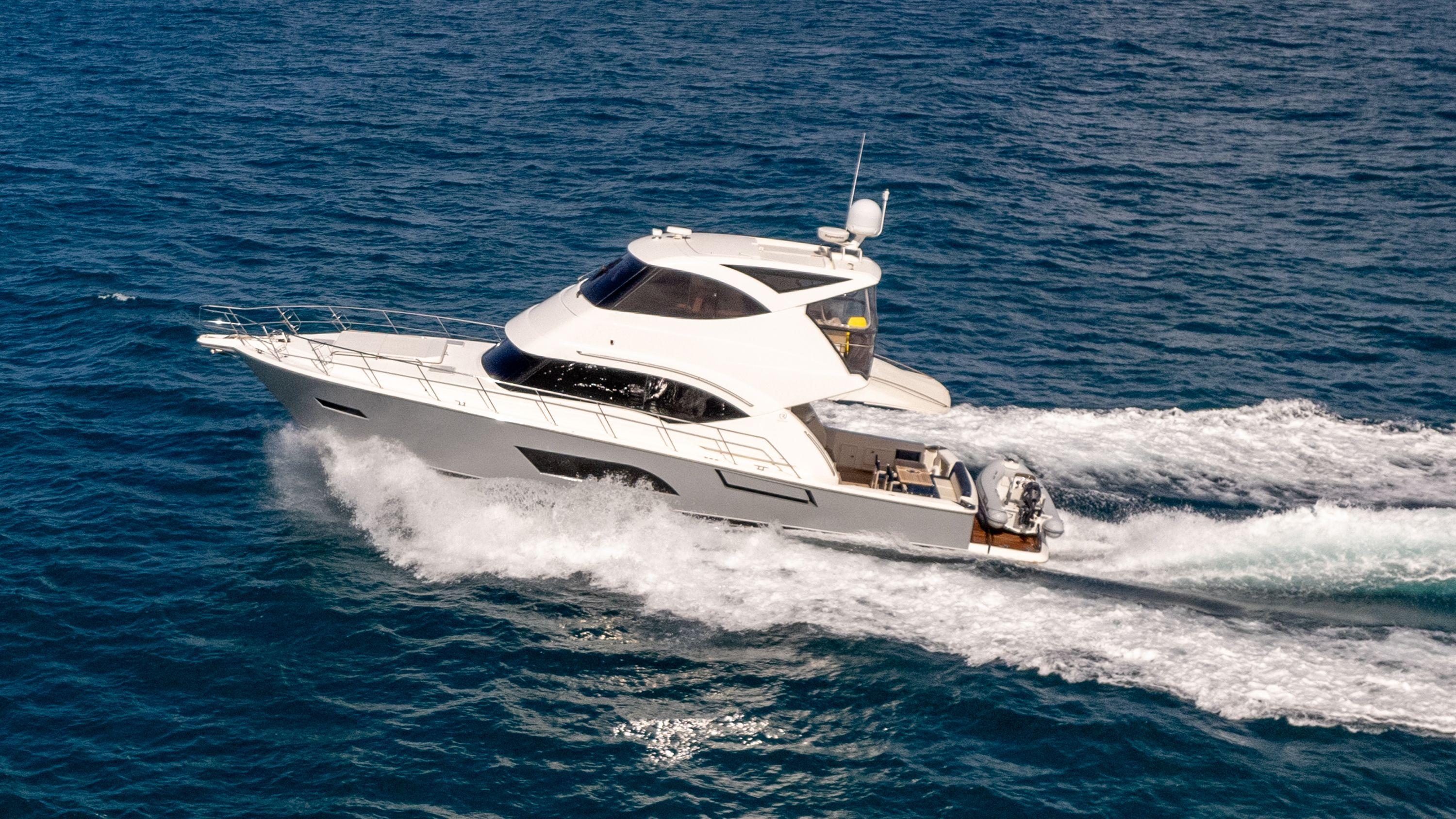 Riviera 53 Enclosed Flybridge