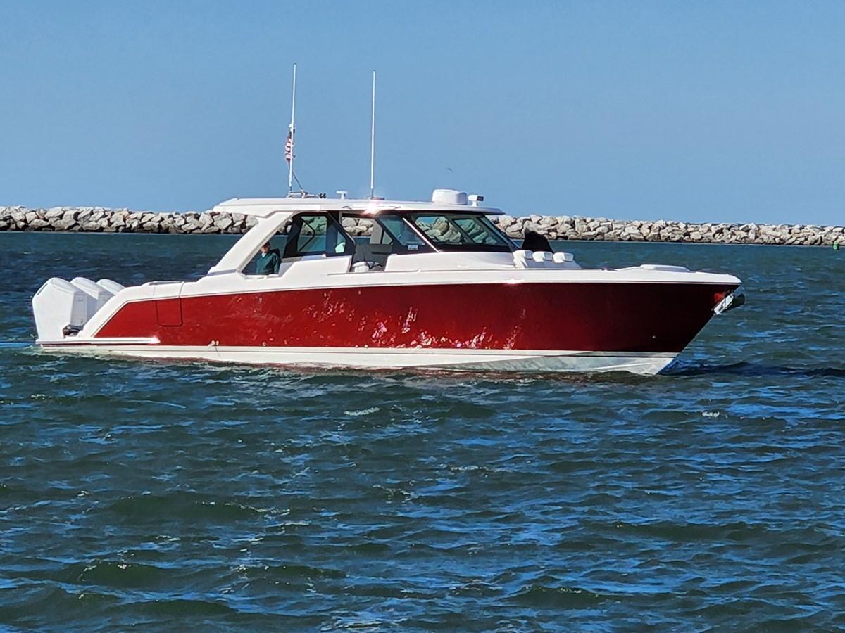 Tiara Yachts 48 LS