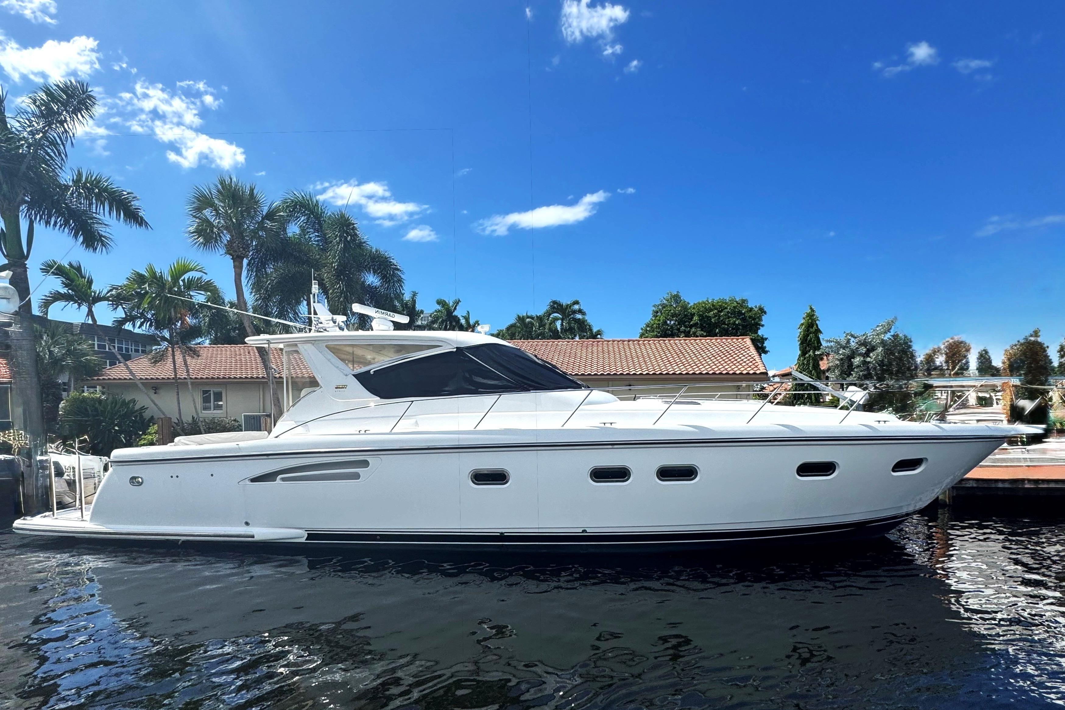 Tiara Yachts 5200 Express