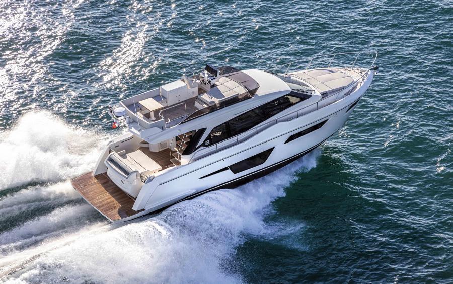 Ferretti 500