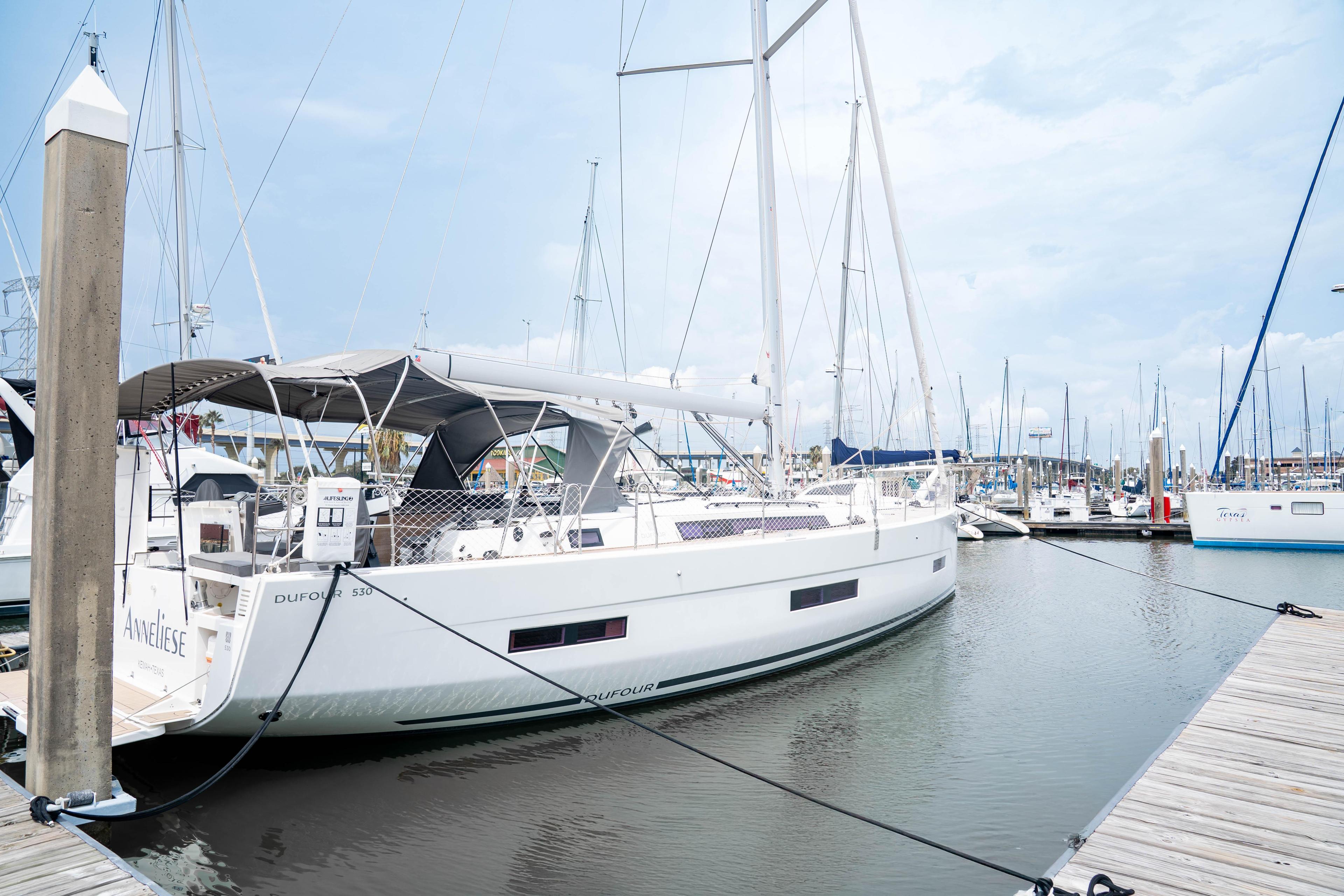 Dufour 530