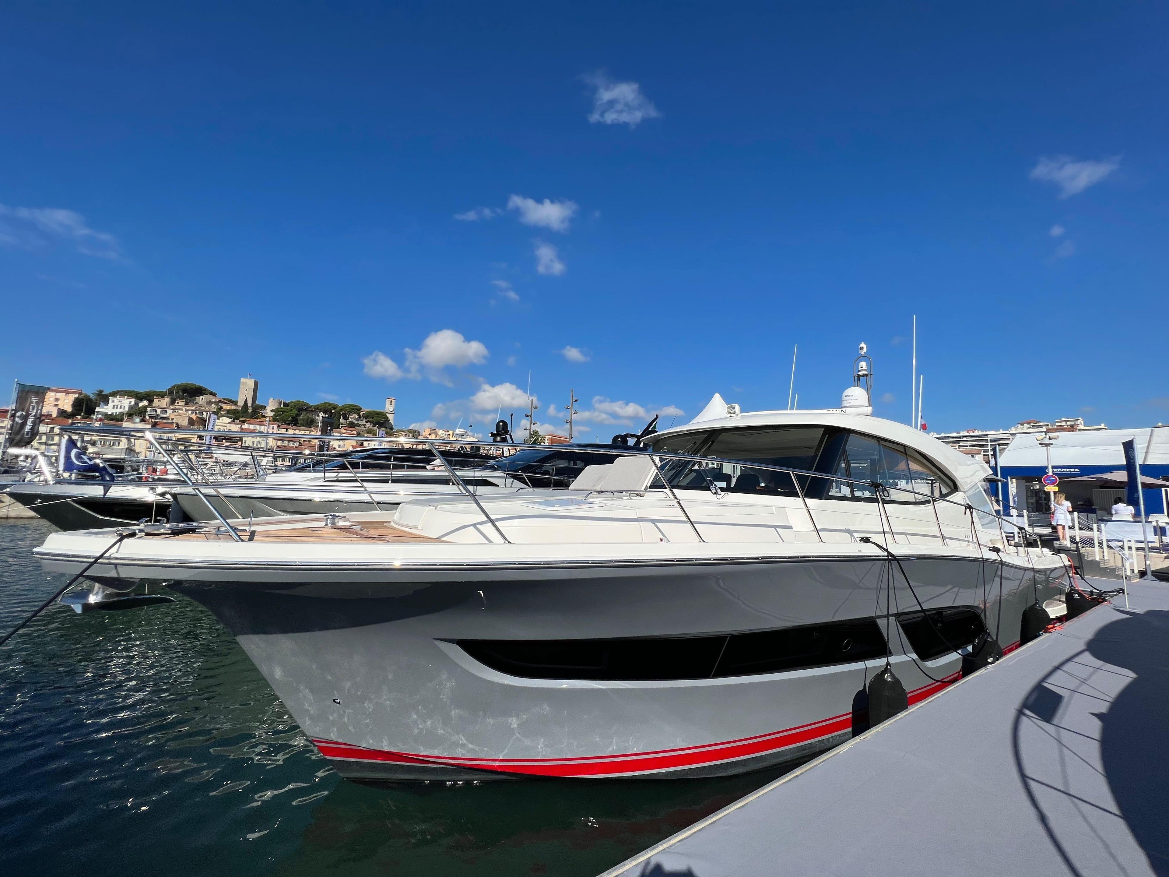 Riviera 505 SUV for sale