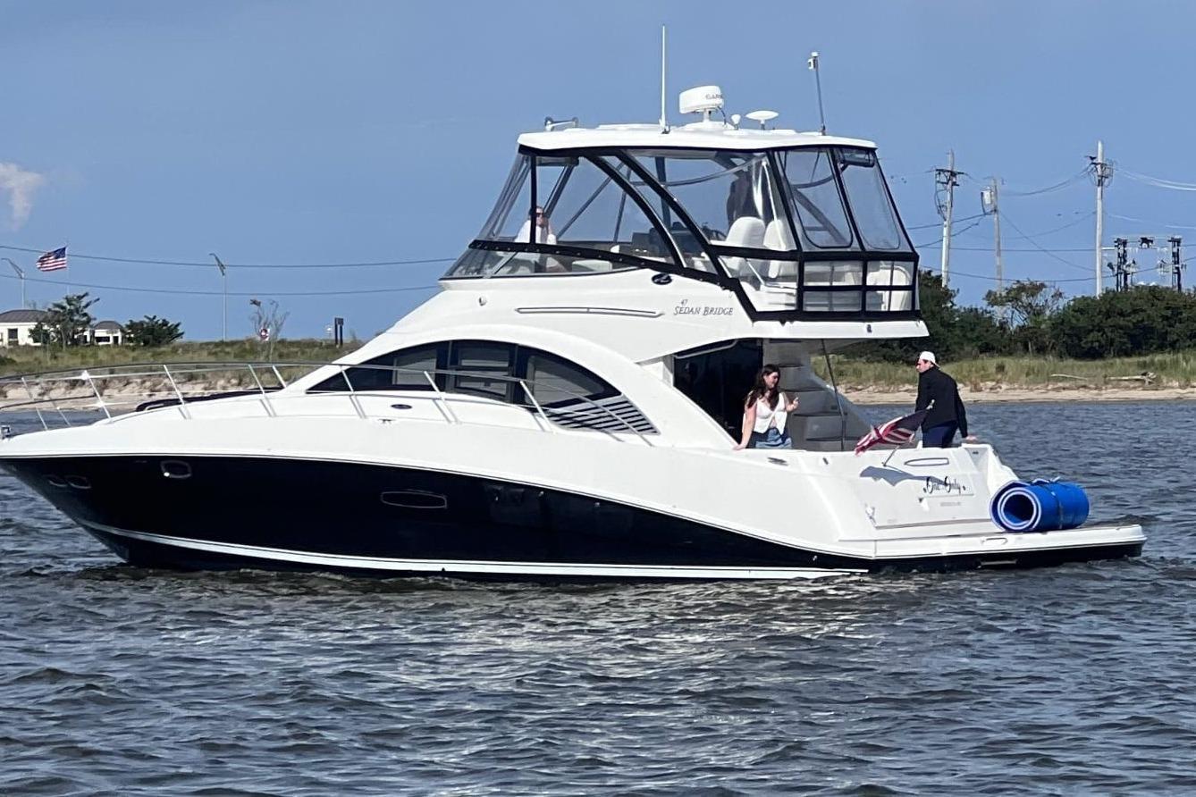 Sea Ray 47 Sedan Bridge