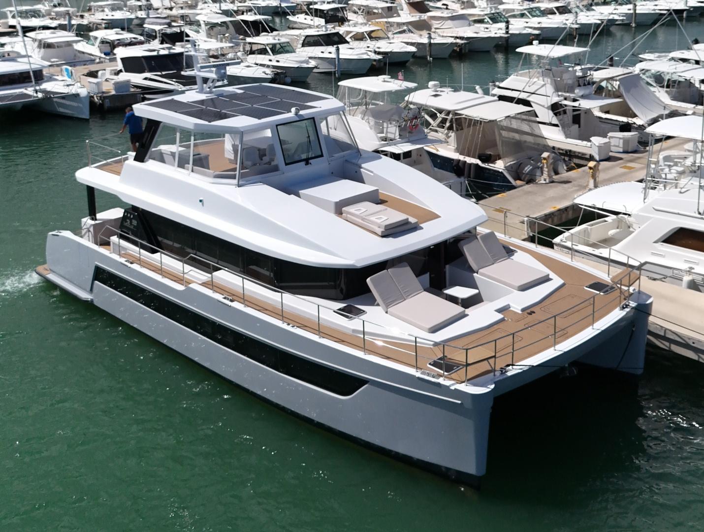 Two Oceans 555 for sale