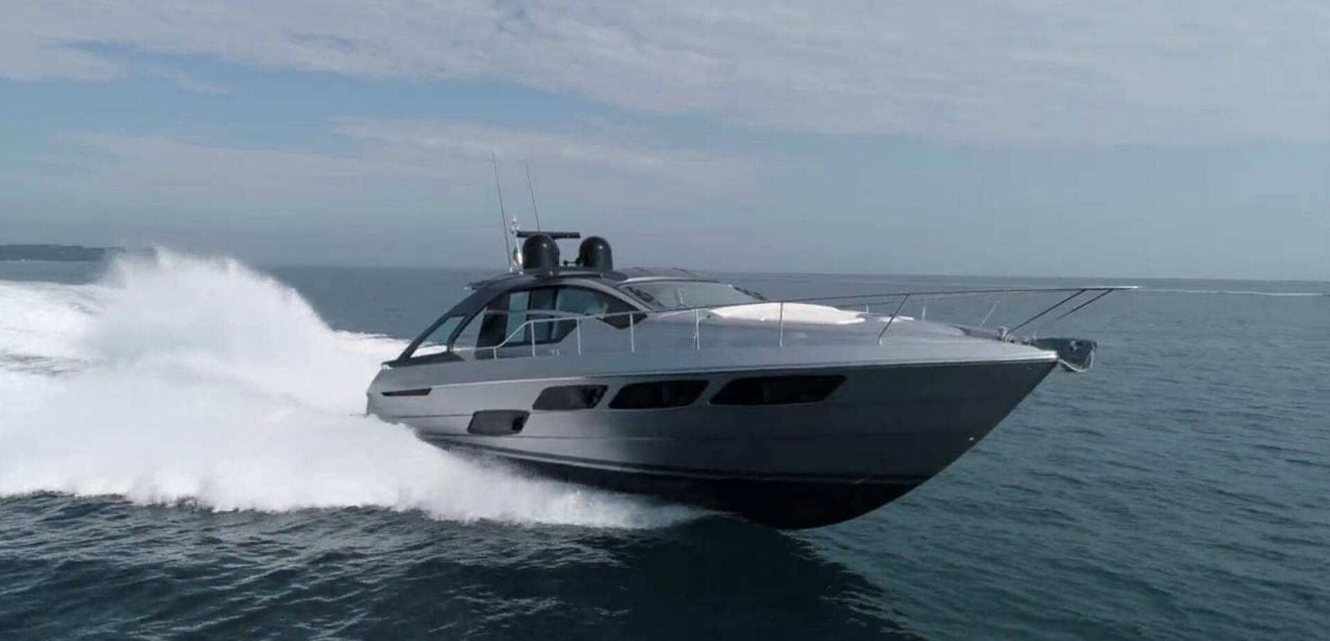 Pershing 5X