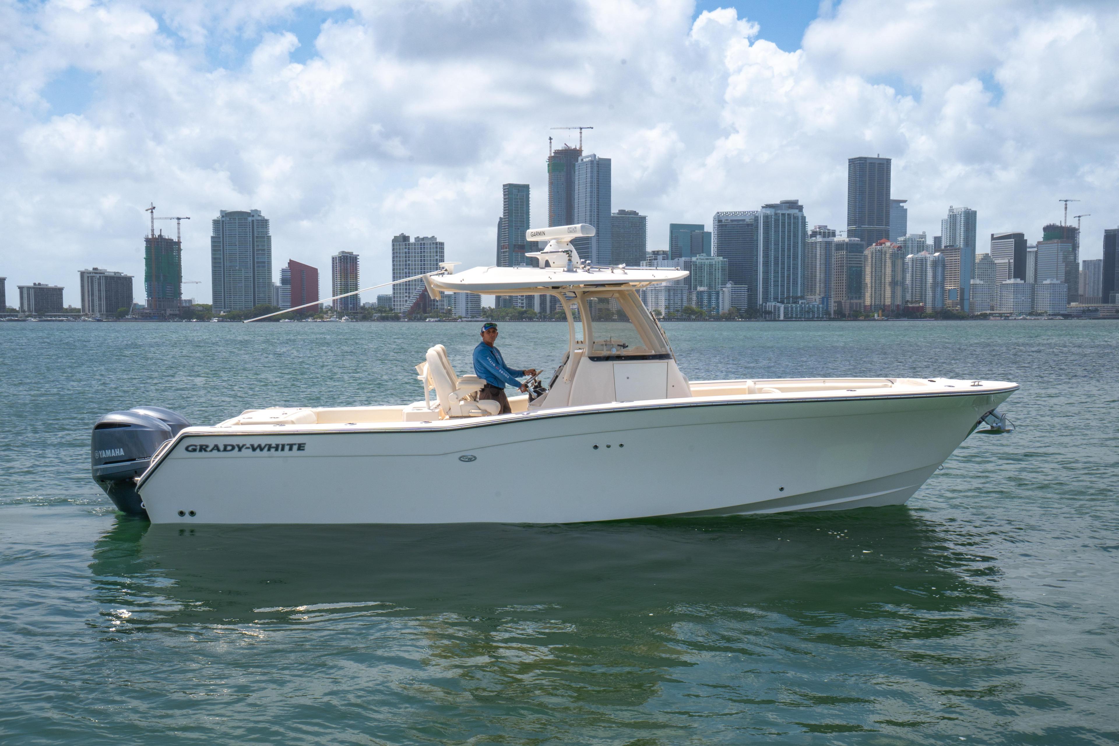 2017 Grady-White Canyon 306 for sale in Miami, FL