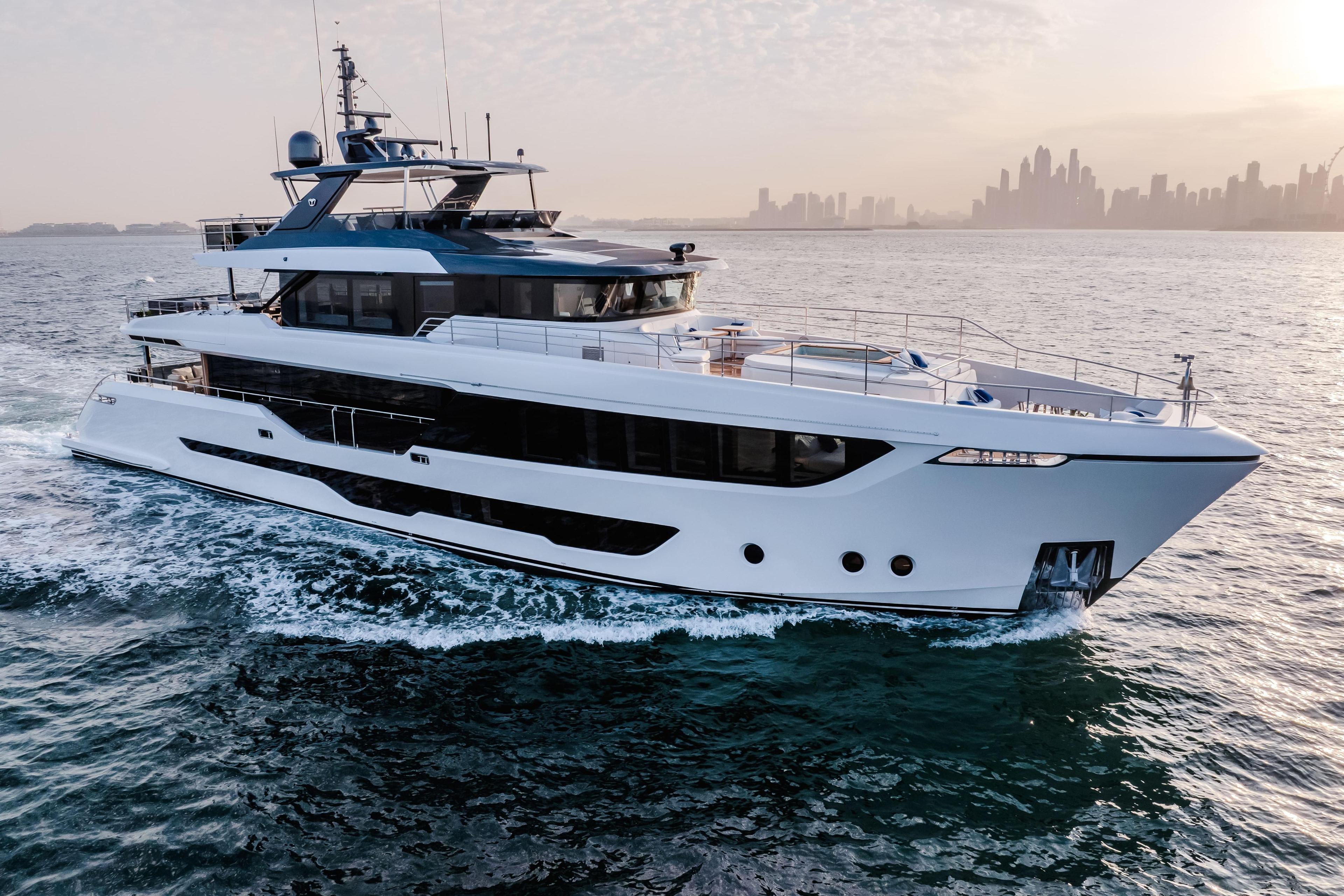 Majesty Yachts 112 Terrace
