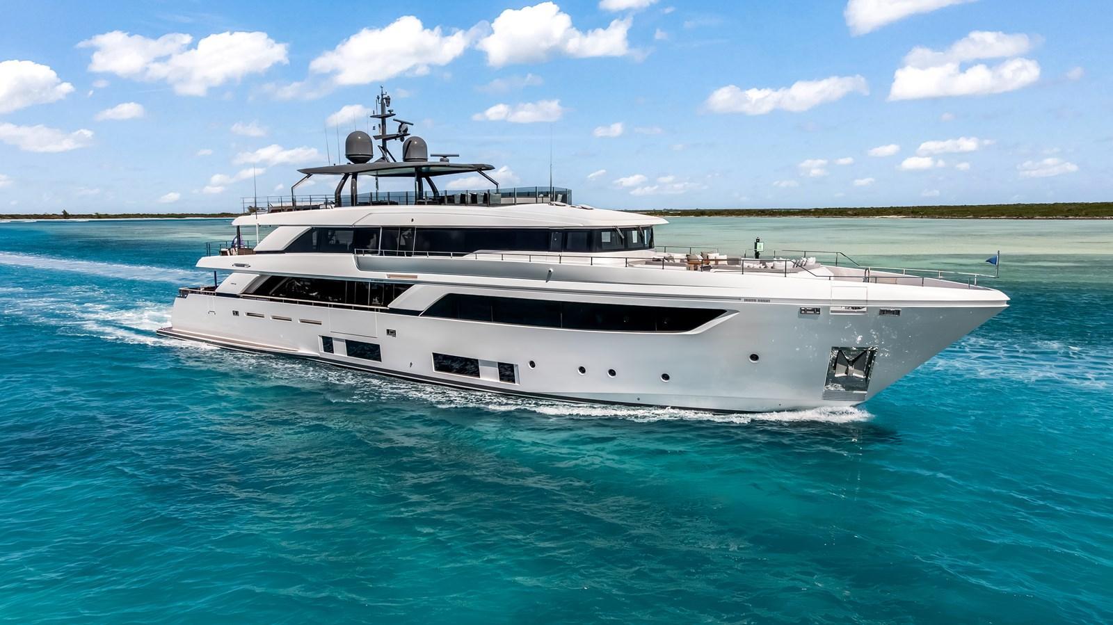 Custom Line Navetta 42