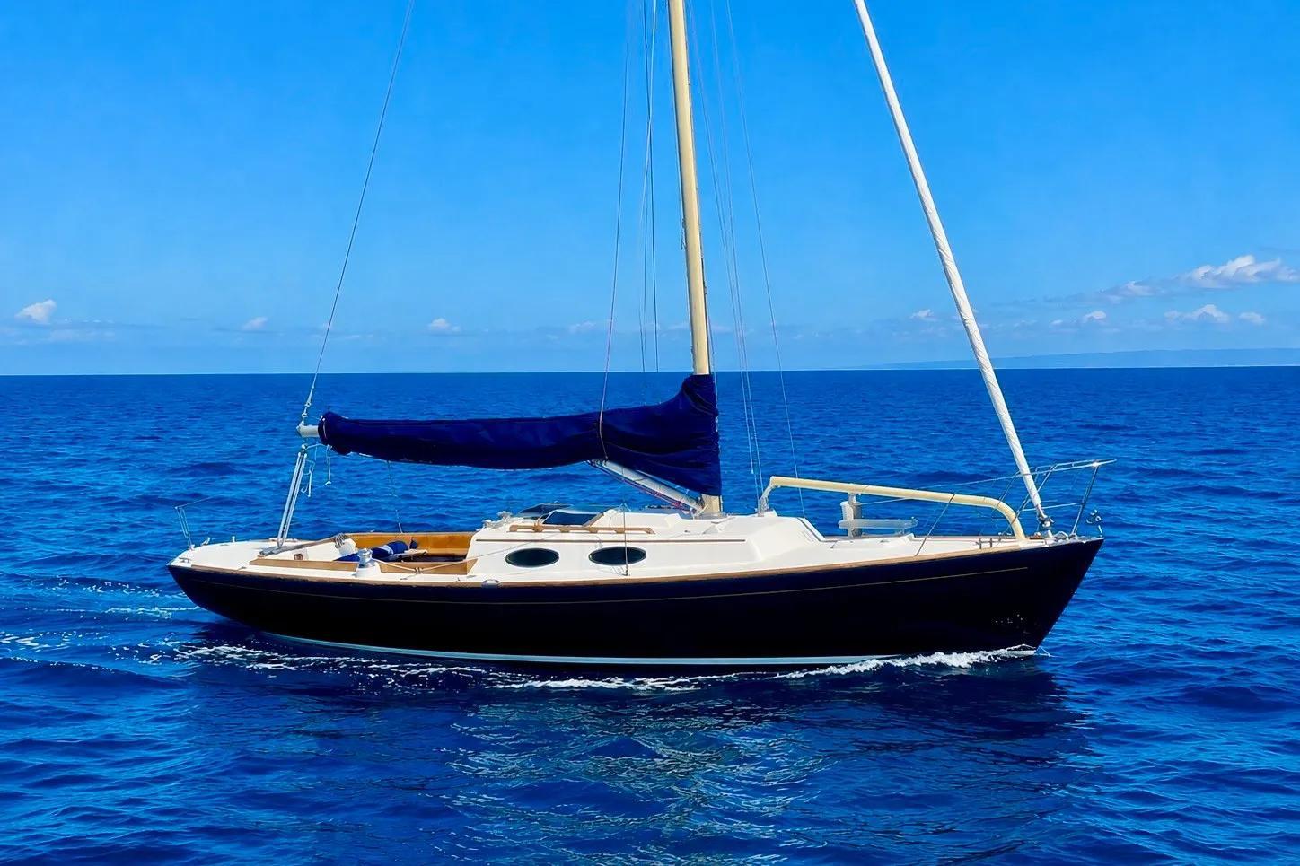 Alerion Express 28