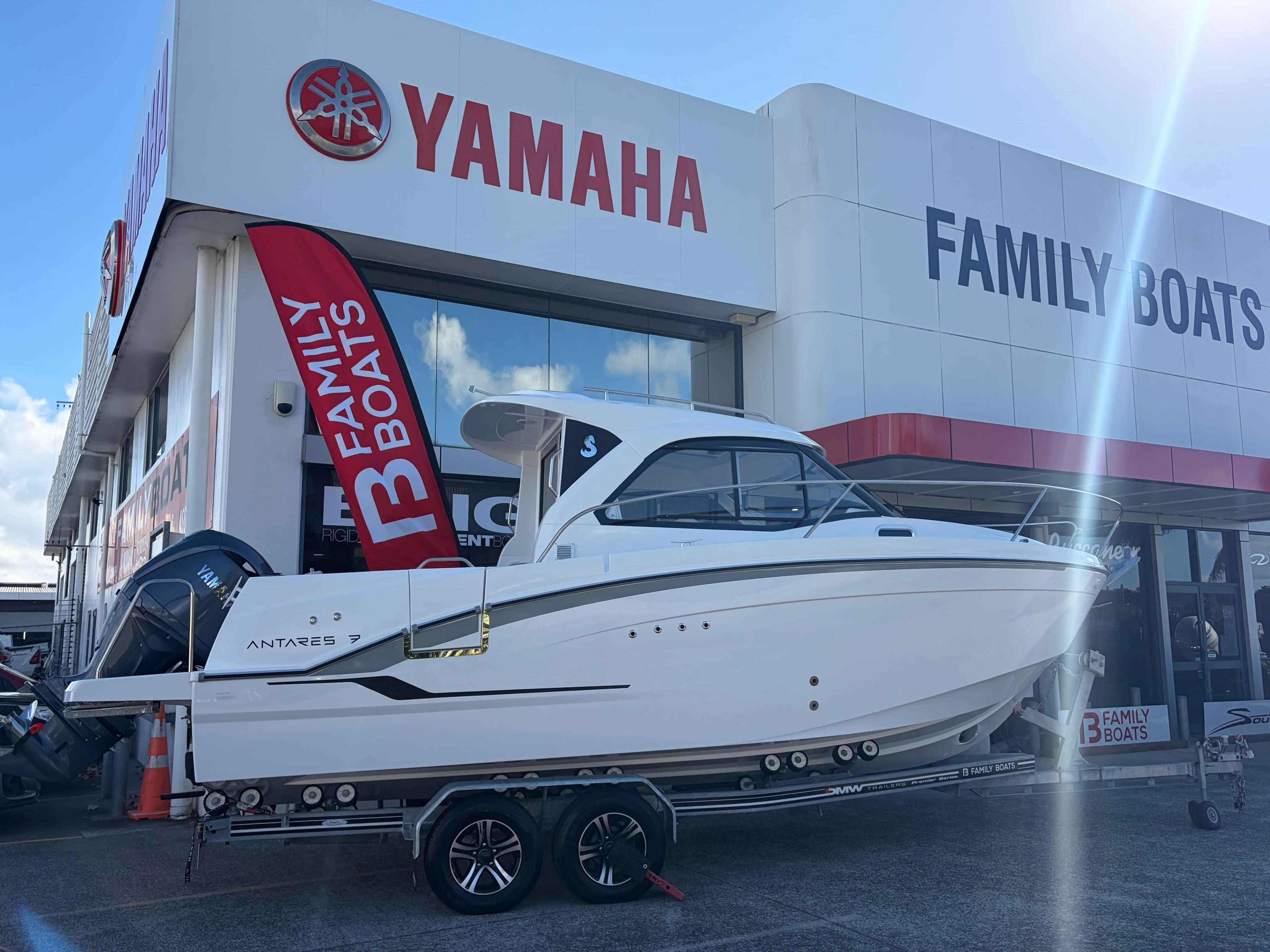 Beneteau Antares 7
