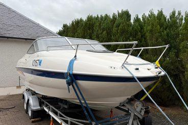 Bayliner 212 Capri