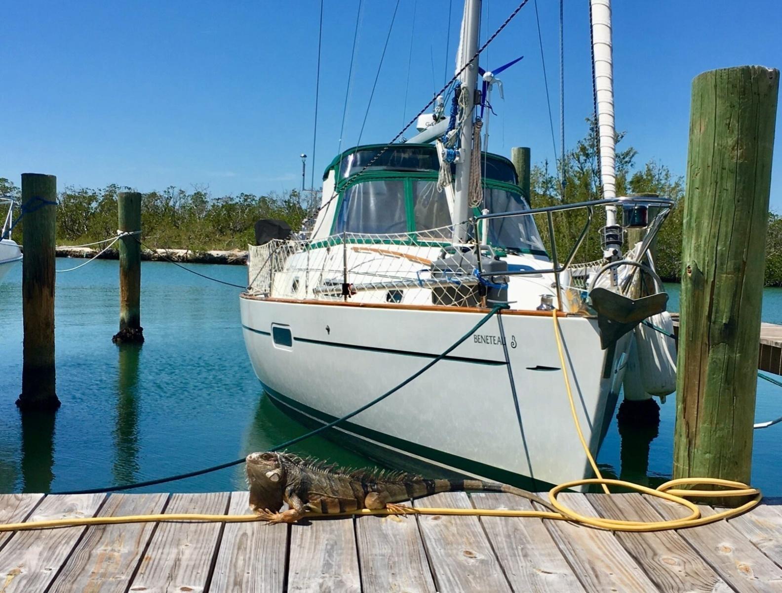 1997 Beneteau Oceanis 36CC for sale in Port Charlotte, Florida, United States