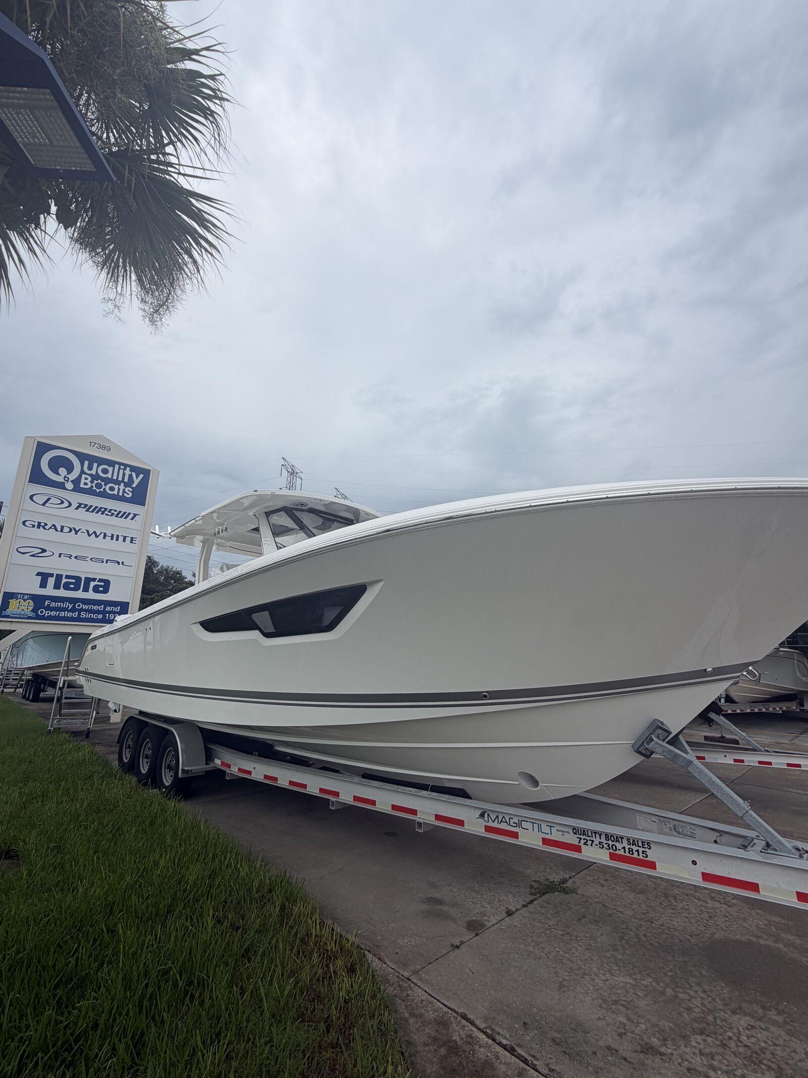 Pursuit S 388