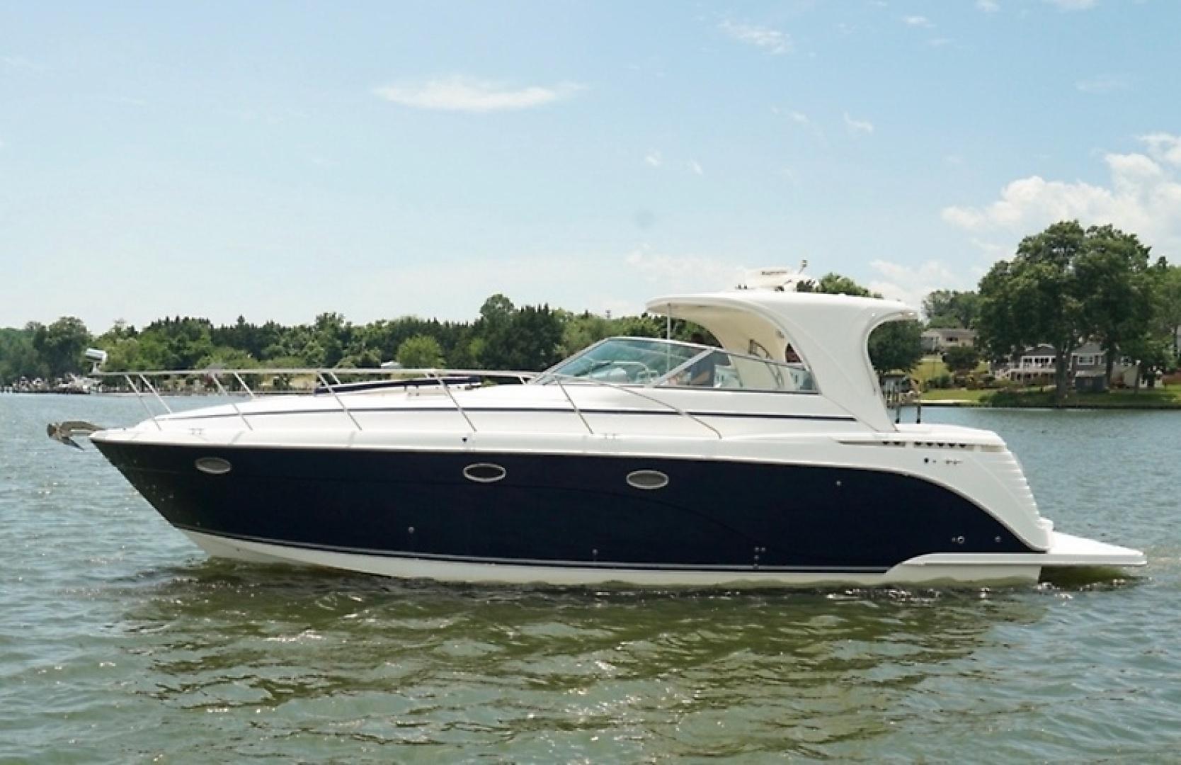 Rinker 420 Express Cruiser
