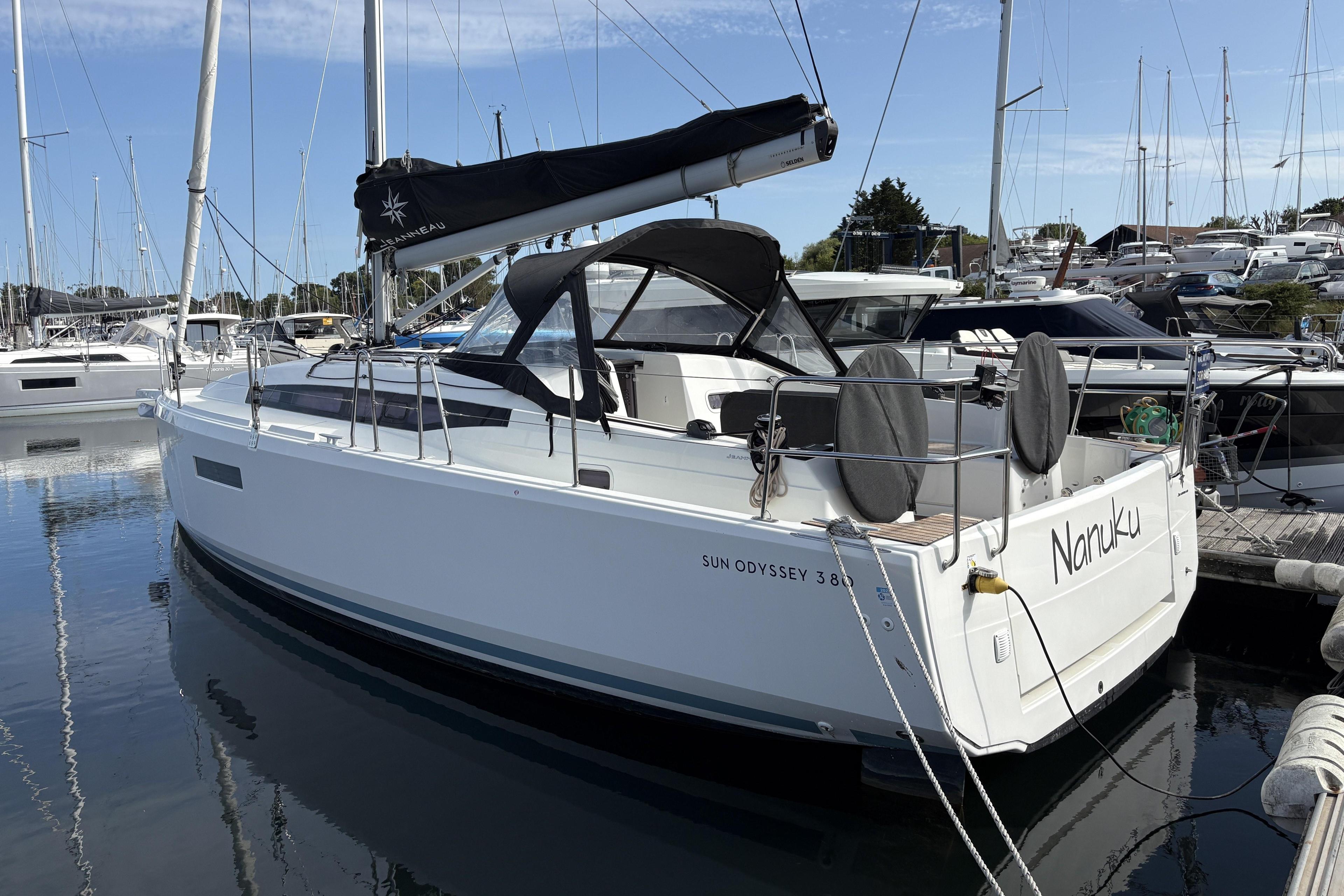 Jeanneau Sun Odyssey 380