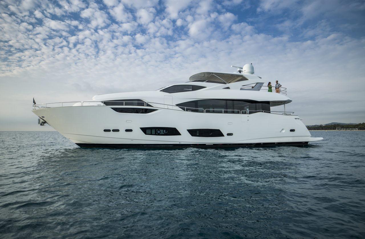 2020 Sunseeker 95 Yacht for sale in United Kingdom