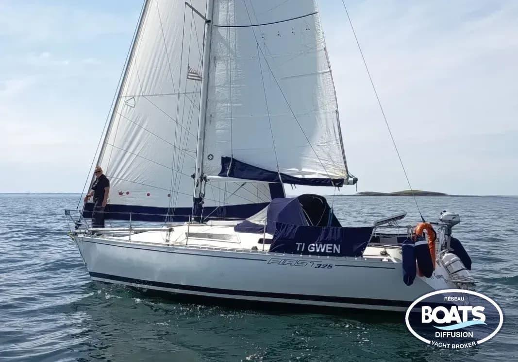 Beneteau First 325