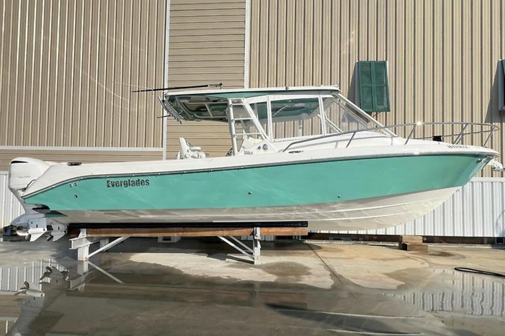 2016 Everglades 350 LX for sale in Morehead City, North Carolina