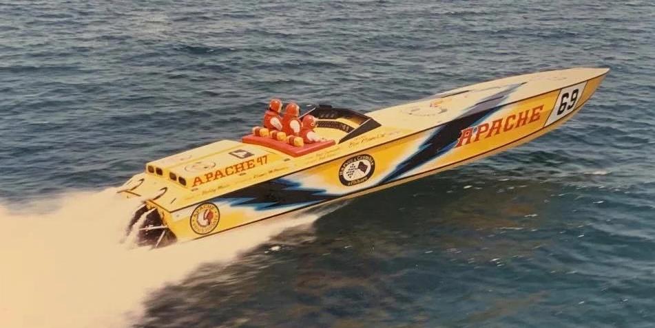 1987 Apache 47 for sale in Miami, FL.