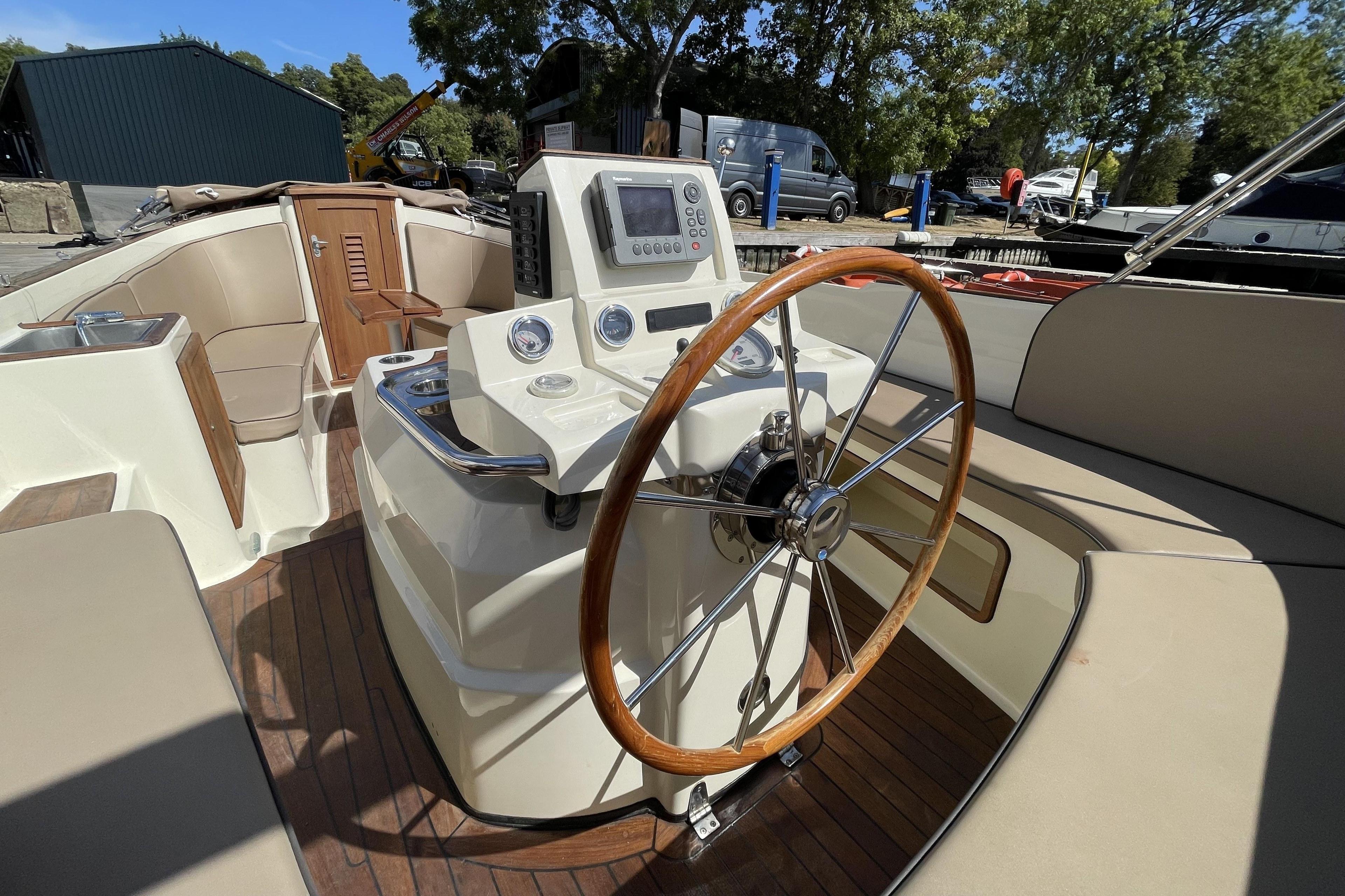2010 Interboat 750 for sale in Wargrave