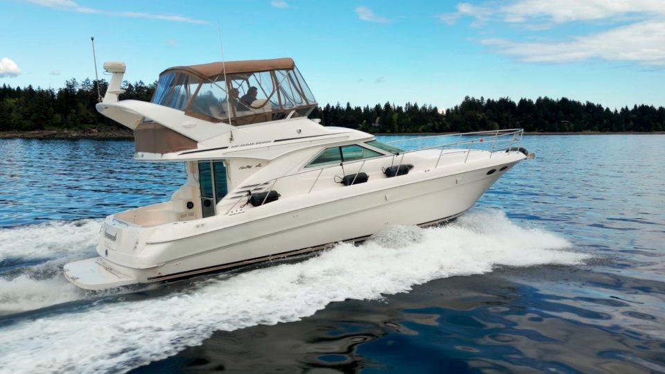 Sea Ray 400 Sedan Bridge