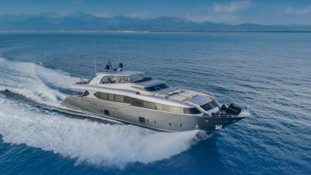 2018 Maiora 36X DP for sale in Italy, Naples