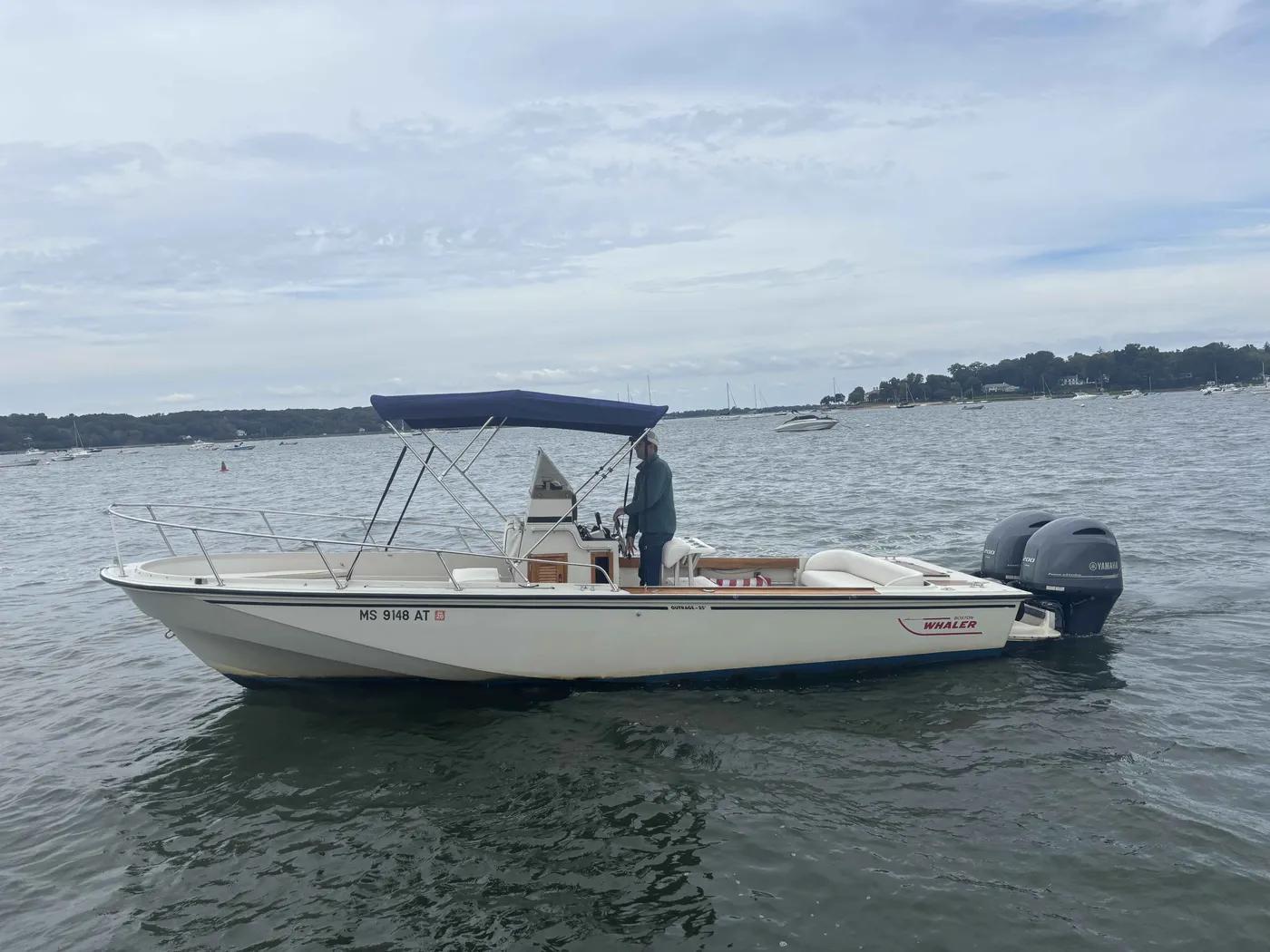 Boston Whaler Outrage 25