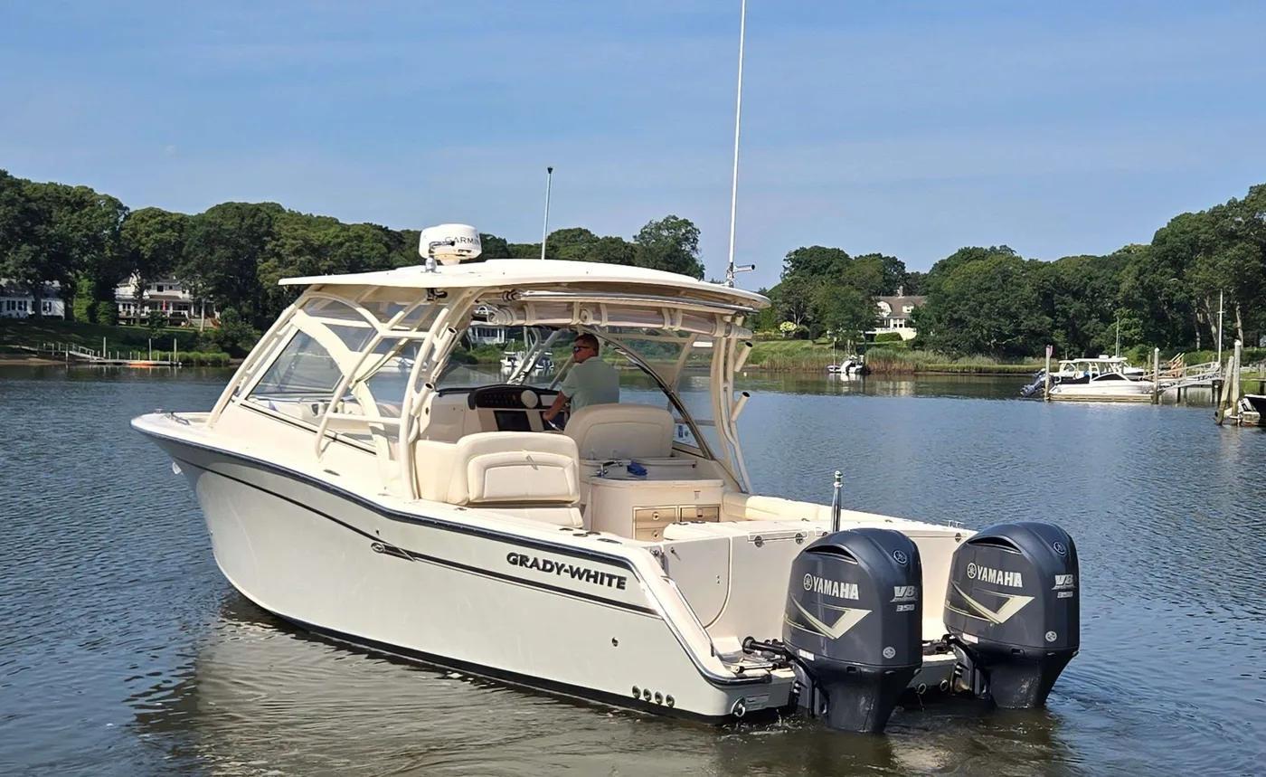 Grady-White Freedom 335