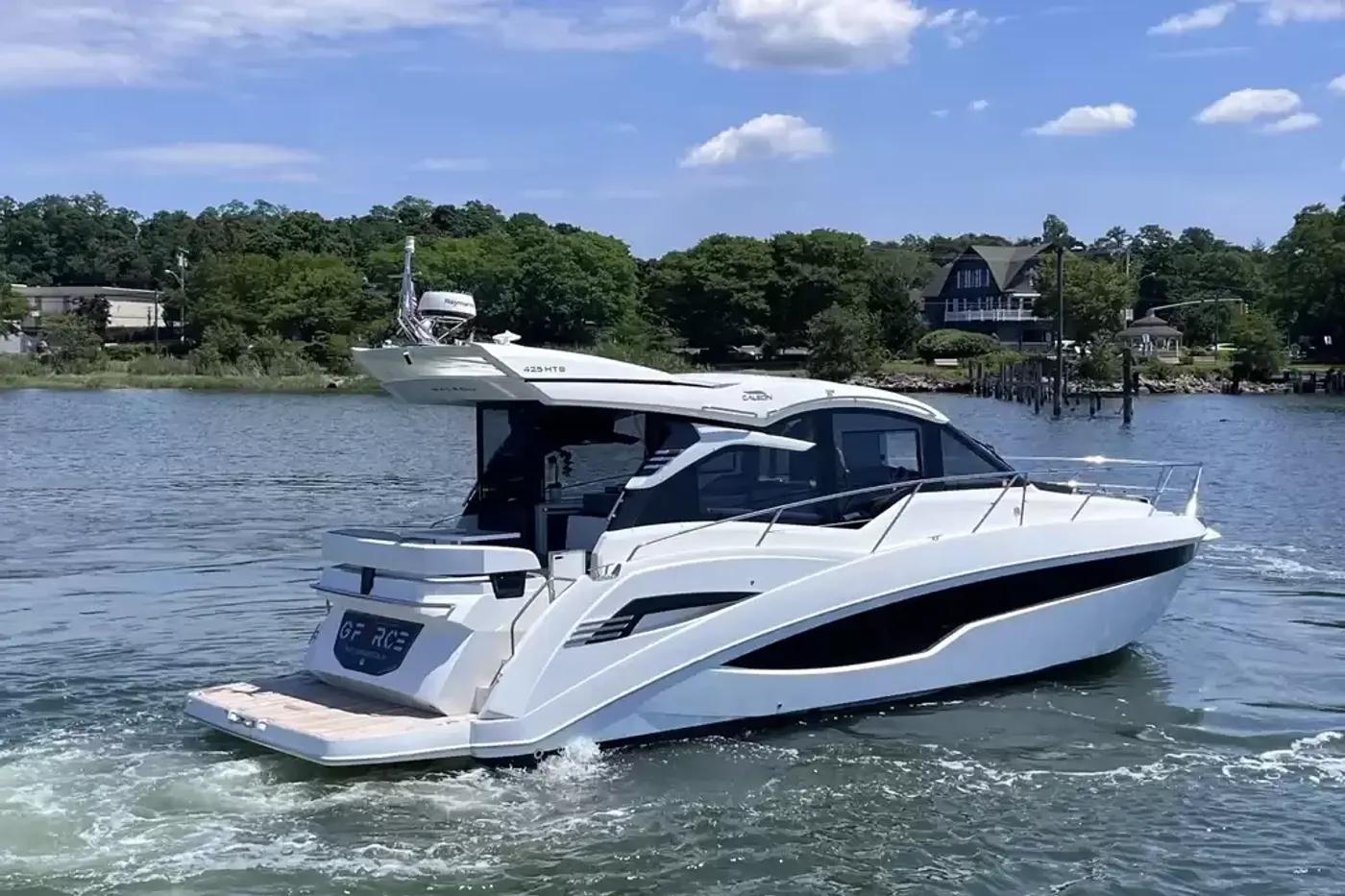 Galeon 425 HTS