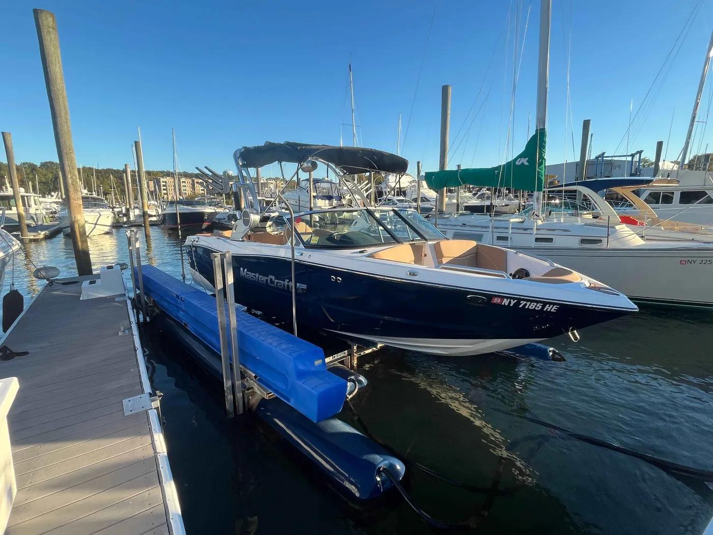 2021 Mastercraft XT21 for sale