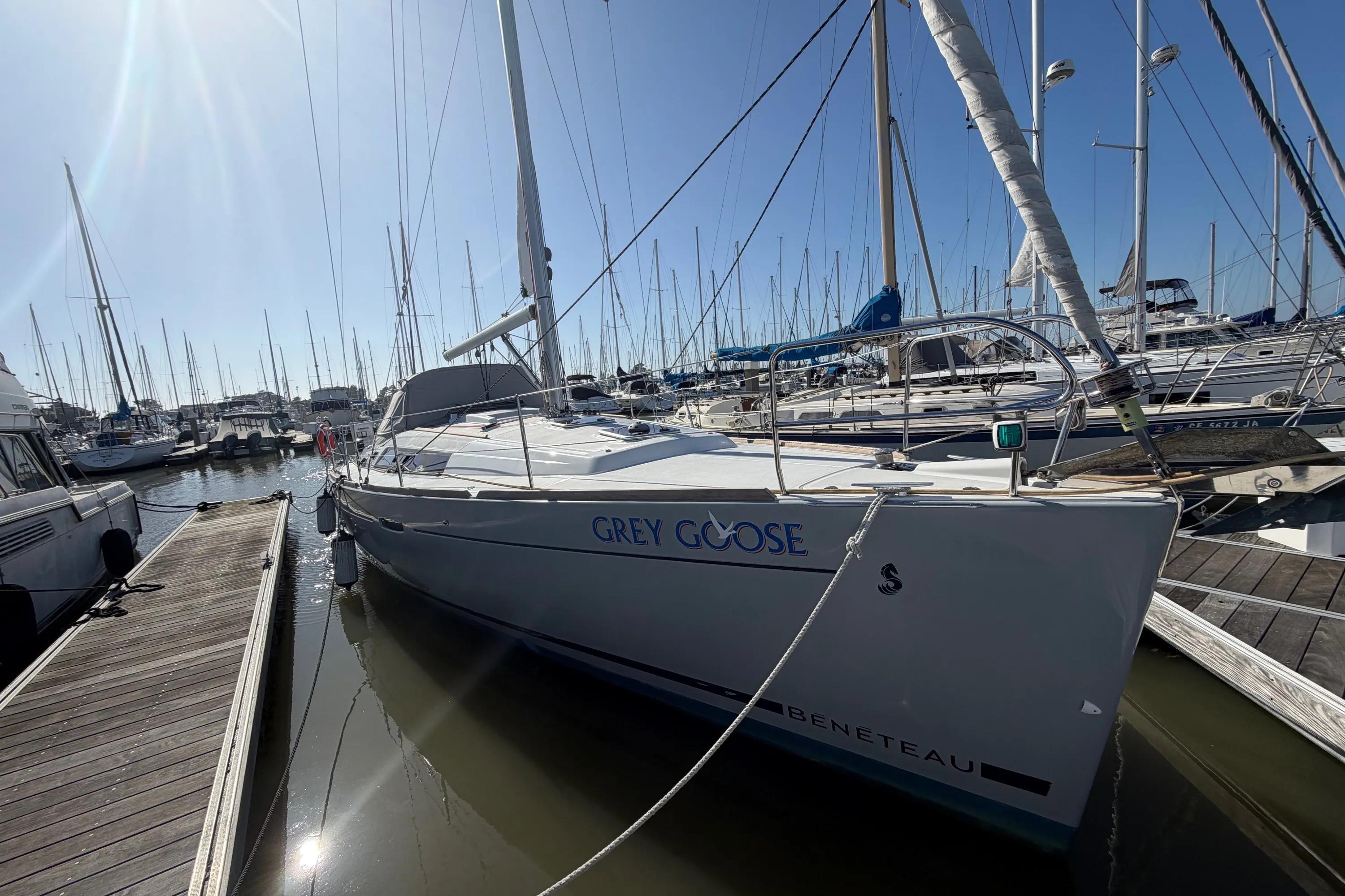 2013 Beneteau Oceanis 37 for sale in Emeryville, CA