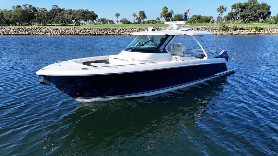 Tiara Yachts 38 for sale in West Palm Beach, FL