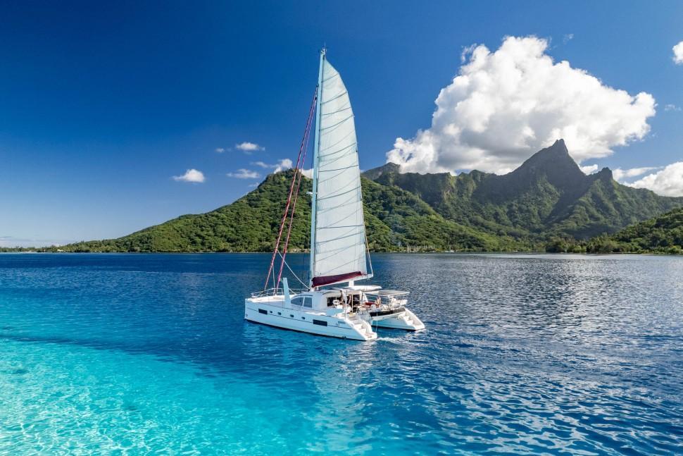 Catana 50