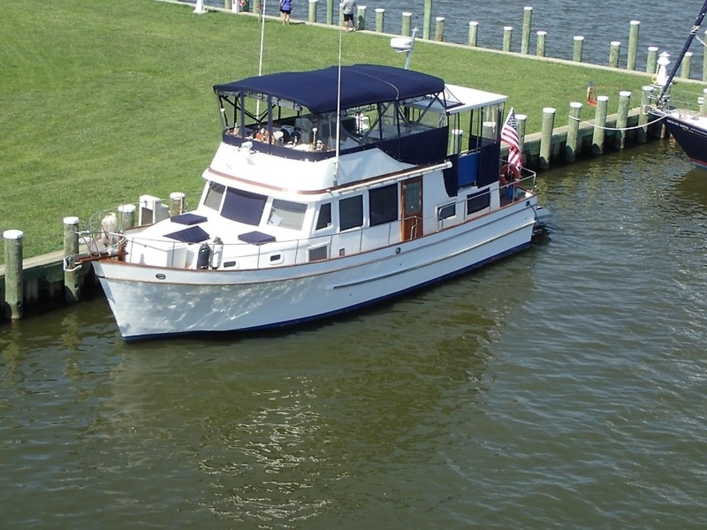 Marine Trader 44 Double Cabin