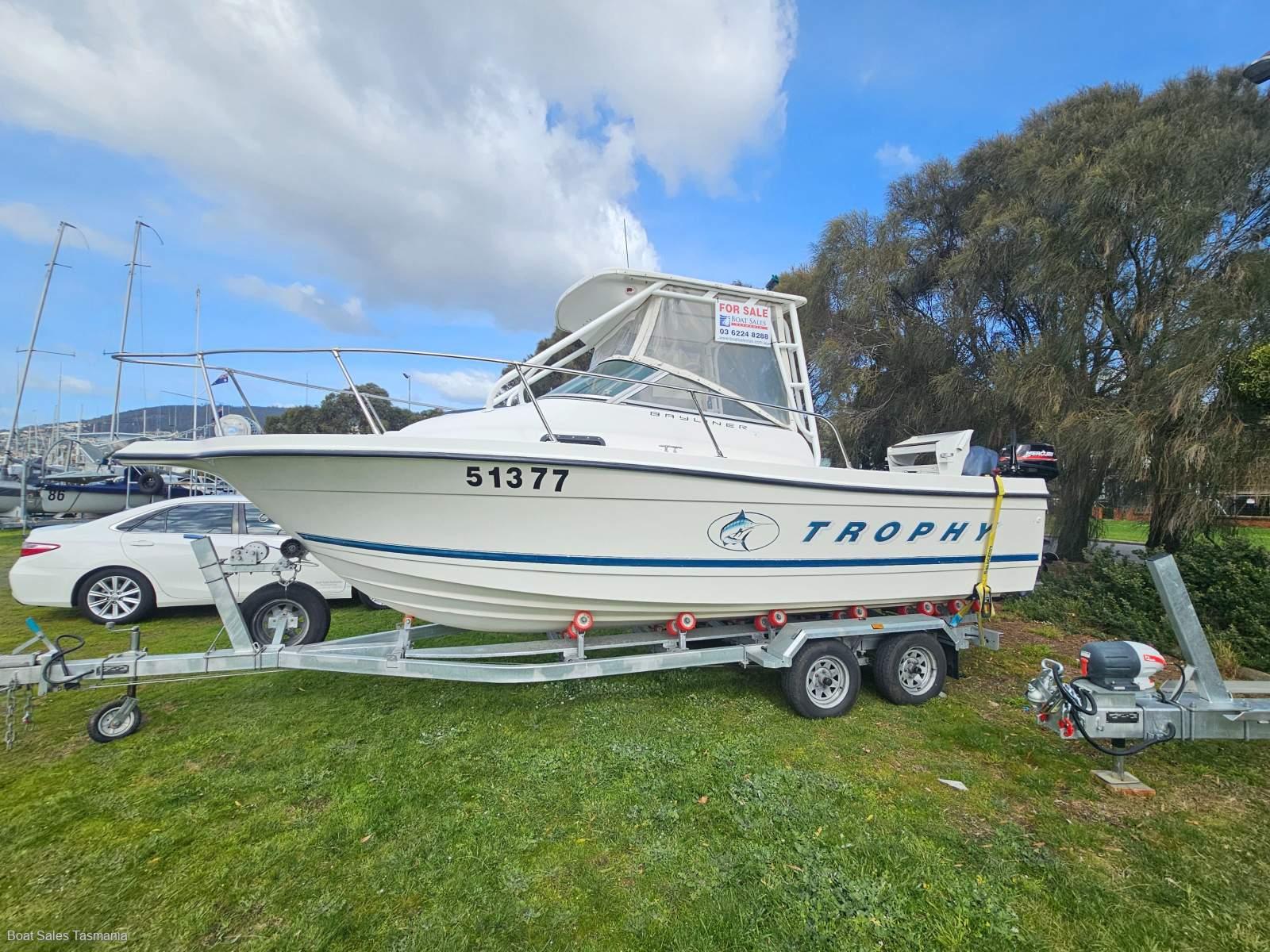 2000 Bayliner Trophy Pro Walkaround for sale in Royal Yacht Club of Tasmania