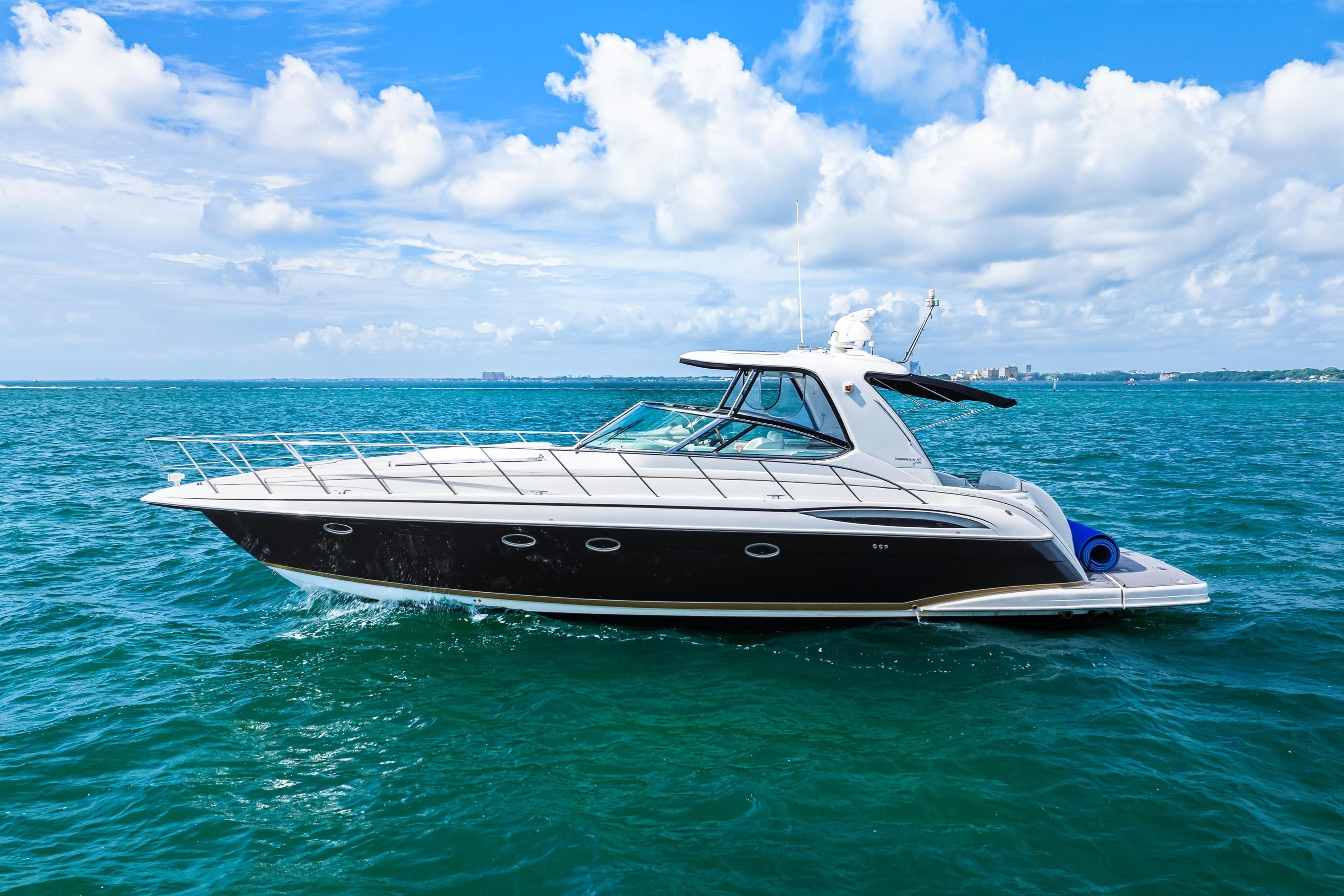 Formula 48 Yacht