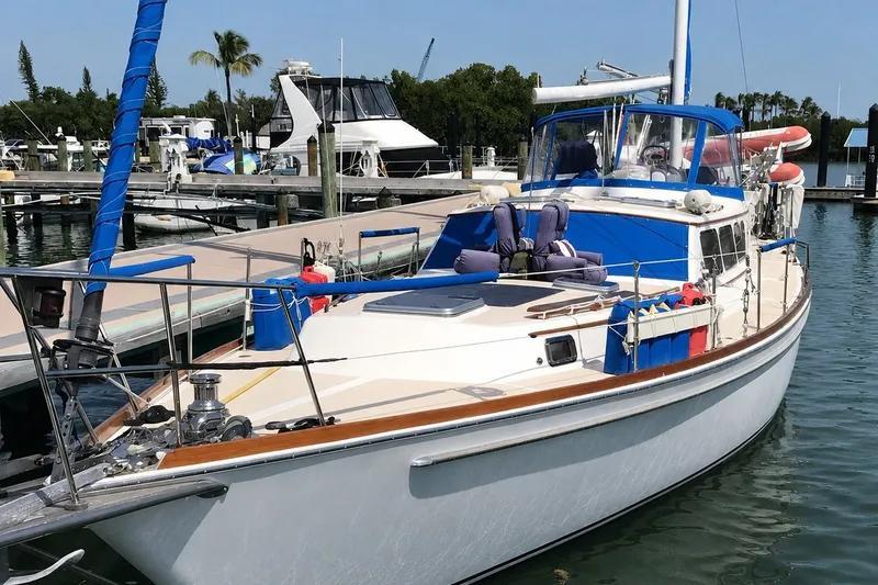 1980 Gulfstar 47 Sailmaster for sale in St Petersburg, FL, US