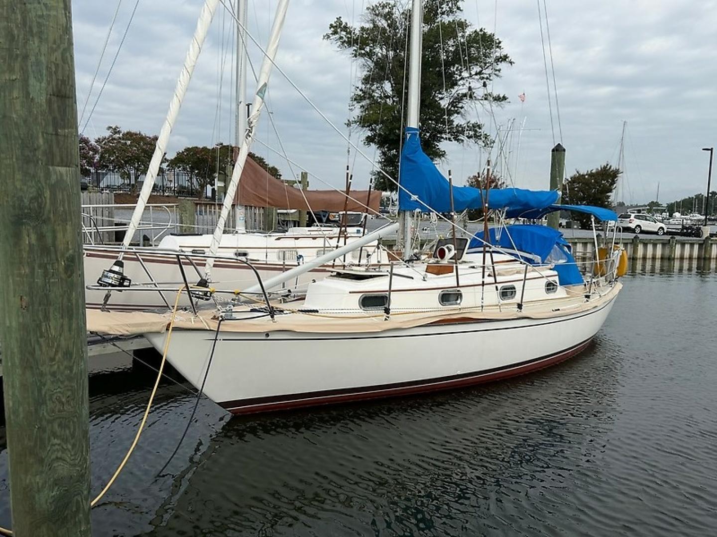 Cape Dory 30