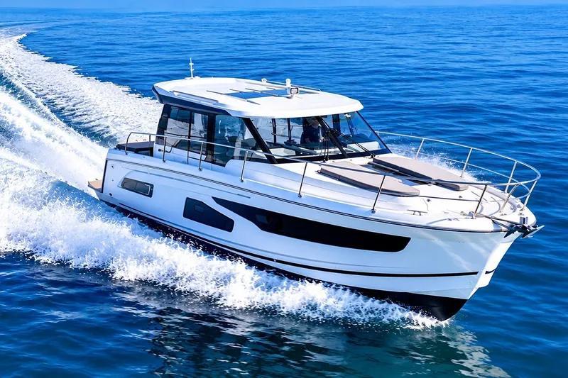2020 Jeanneau NC 1095 for sale in St Petersburg, FL, US