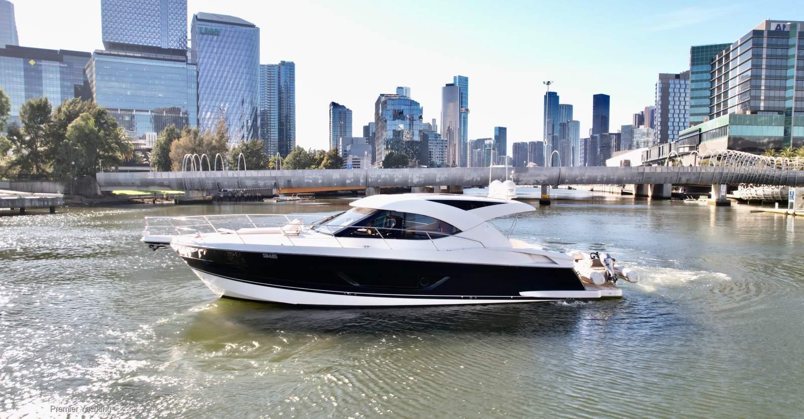 2014 Riviera 4400 Sport Yacht for sale
