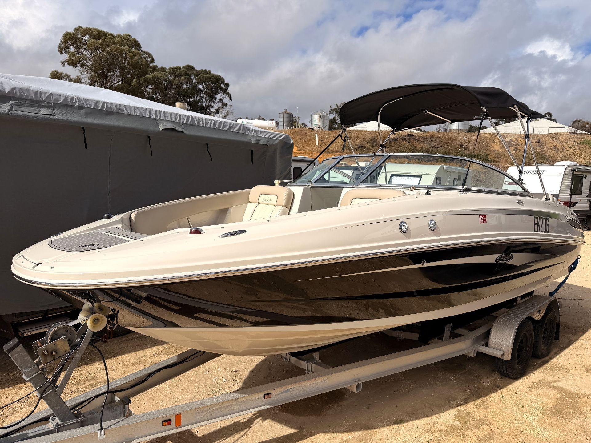 Sea Ray 240 SUNDECK for sale in PERTH, Western Australia