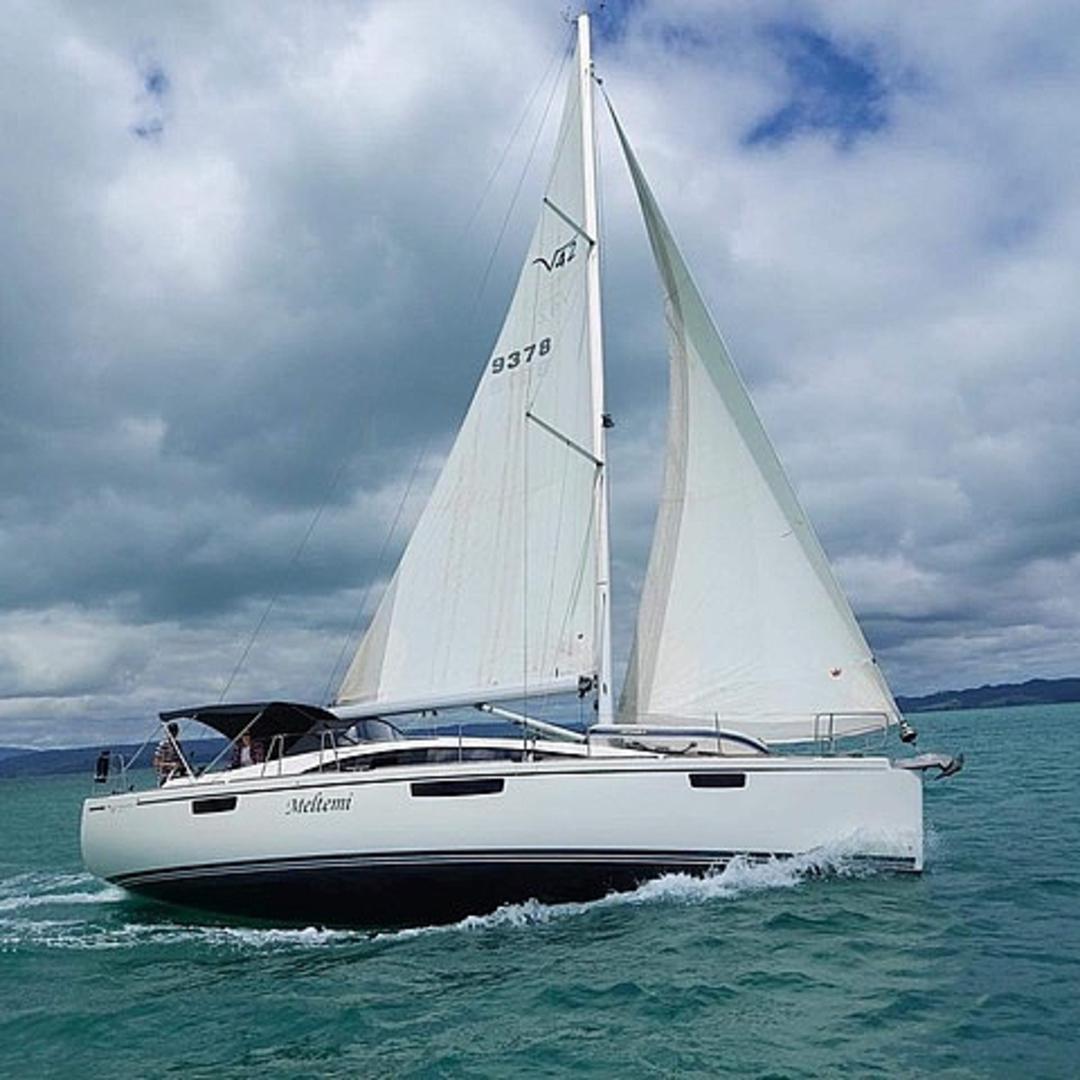 2014 Bavaria Vision 42 for sale in Westhaven