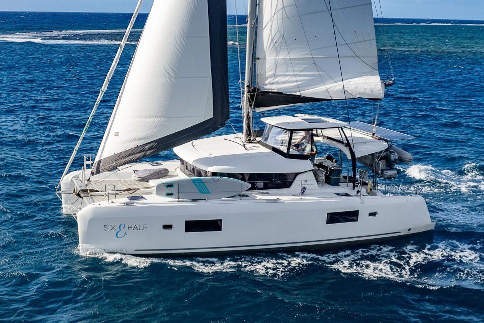 2018 Lagoon 42 Owner Version for sale in Tonga